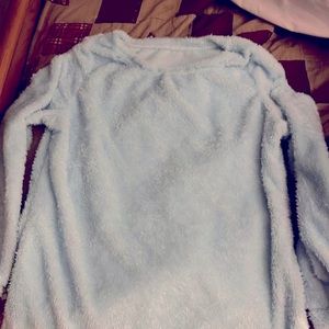 Women’s sweater new without tags